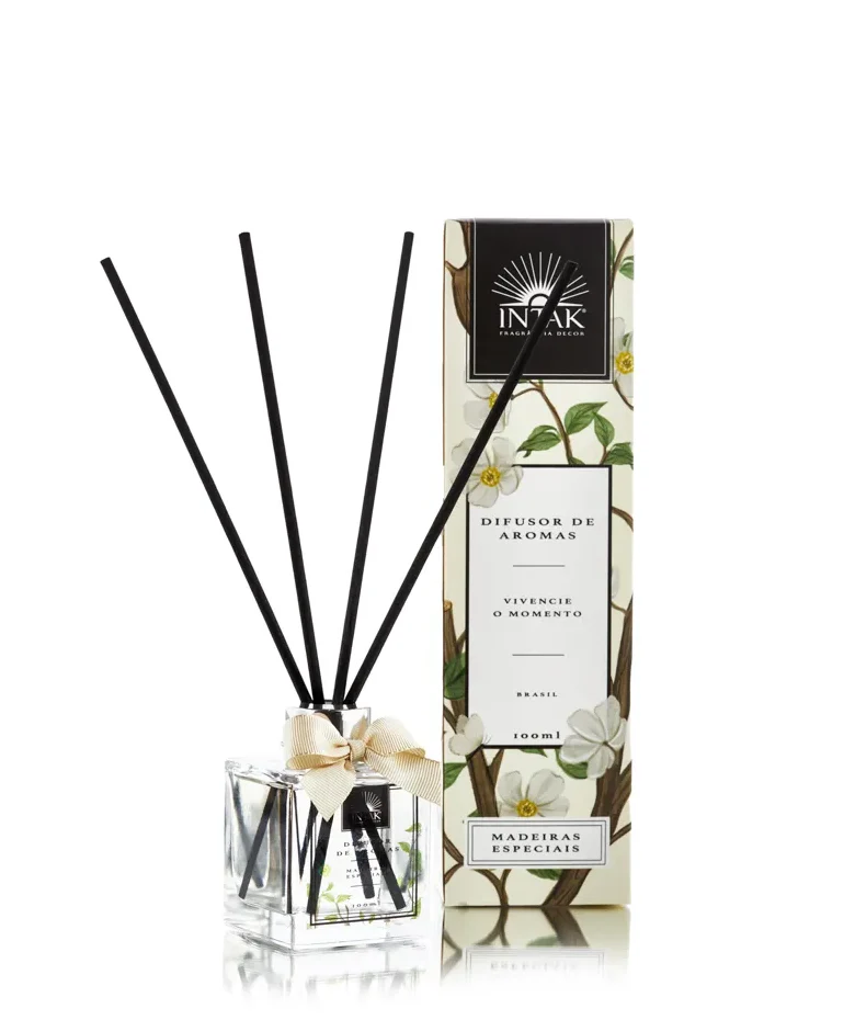 Difusor de Aromas com Varetas 100ml – Madeiras Especiais