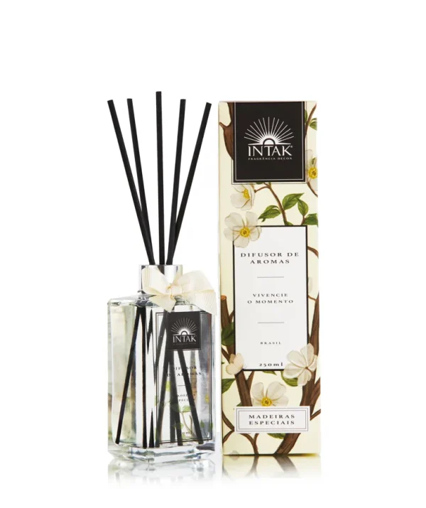 Difusor de Aromas com Varetas 250ml - Madeiras Especiais